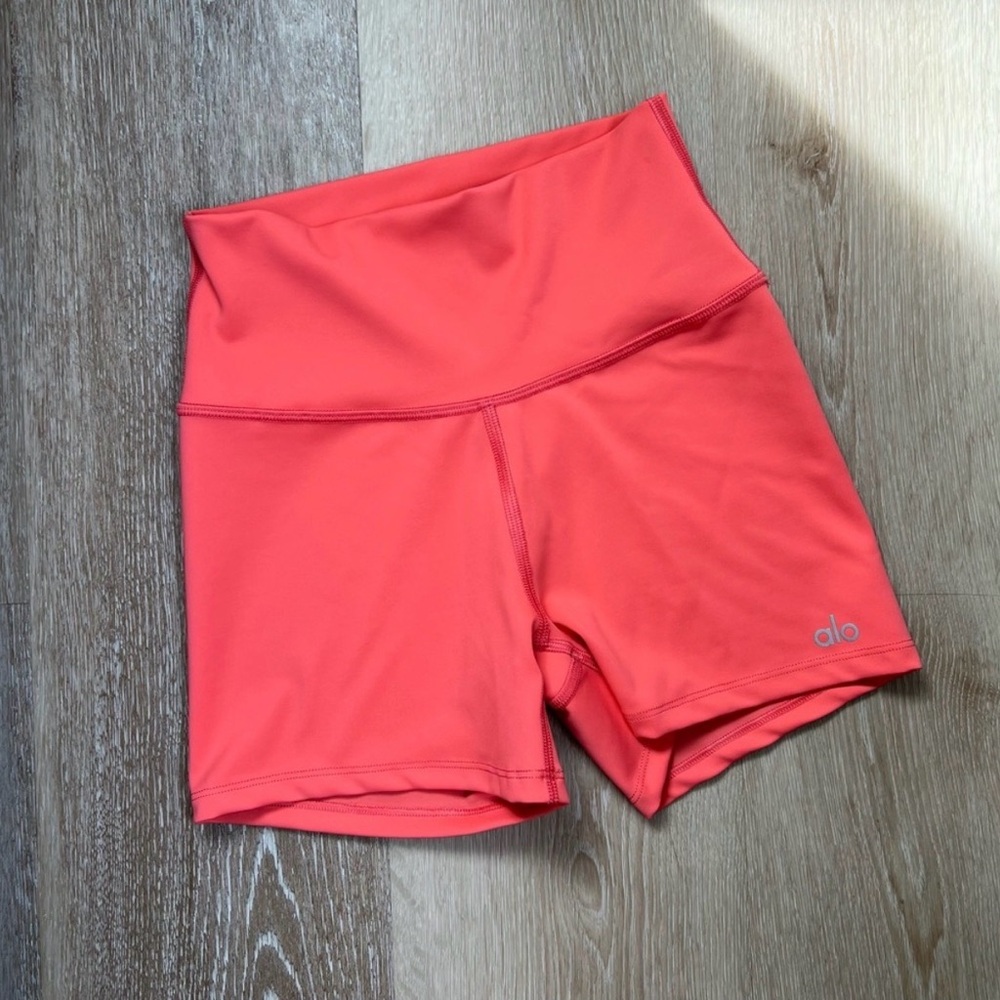 Alo Yoga 3” High Waist Airlift Shorts - Coral - Picture 1 of 3